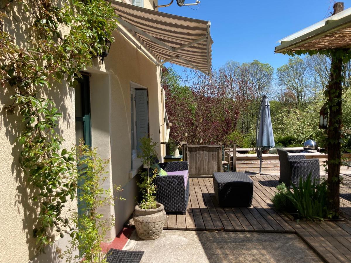 La maison Elisabeth Saint-Ybard Extérieur photo