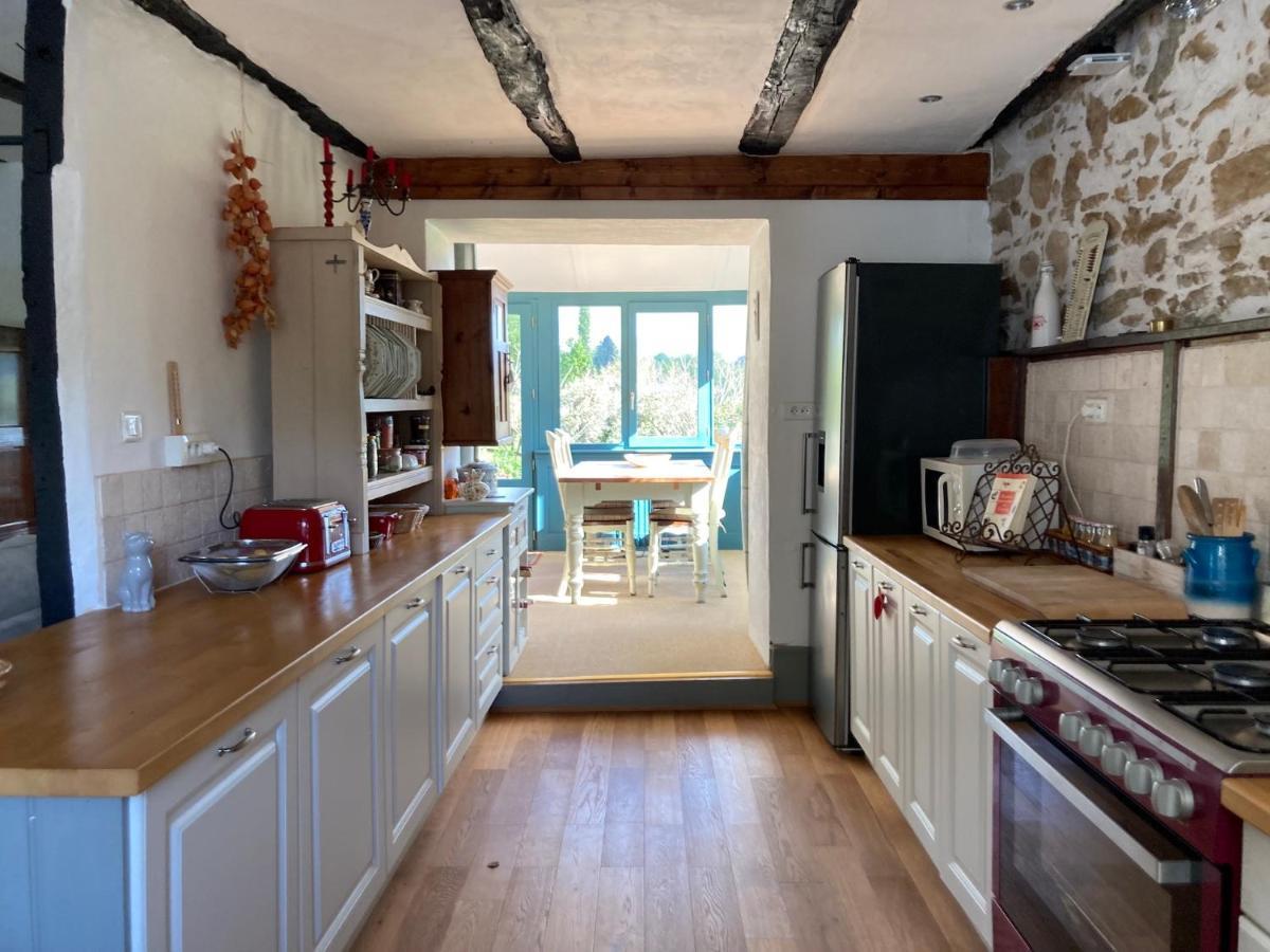 La maison Elisabeth Saint-Ybard Extérieur photo
