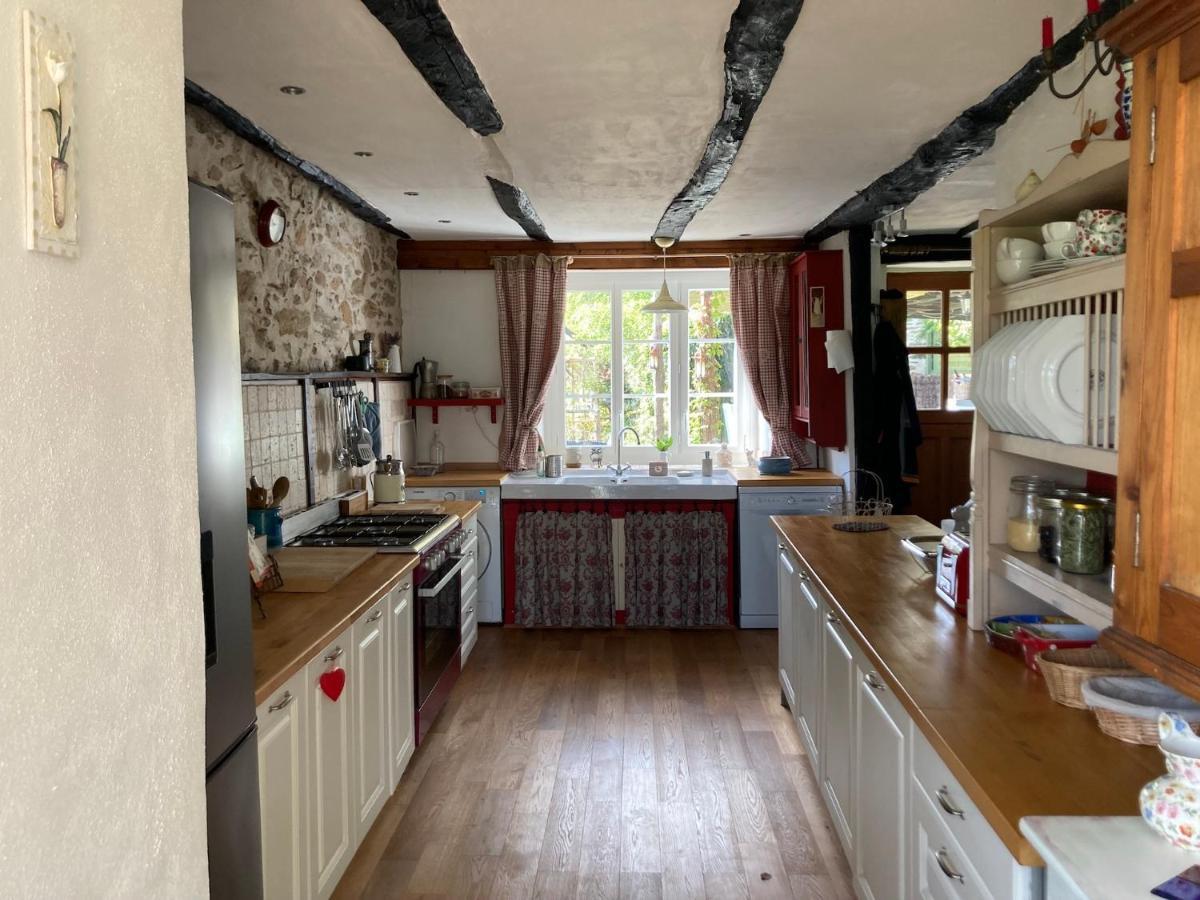 La maison Elisabeth Saint-Ybard Extérieur photo